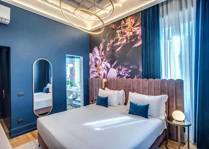 Palazzetto Trevi 4* Rome